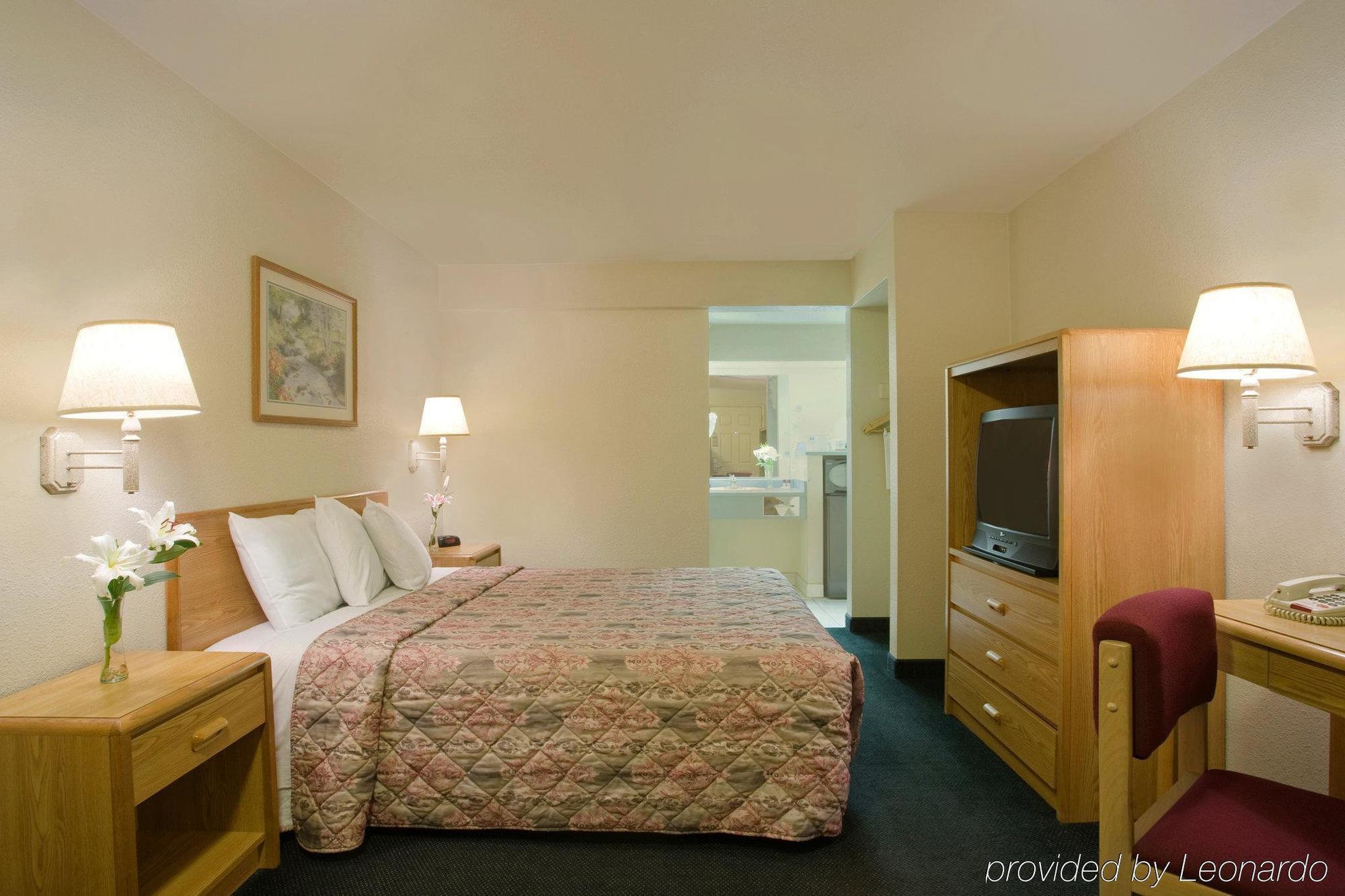 Turlock Inn 外观 照片
